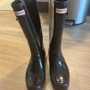Women’s Hunter Black Gloss Rain Boots